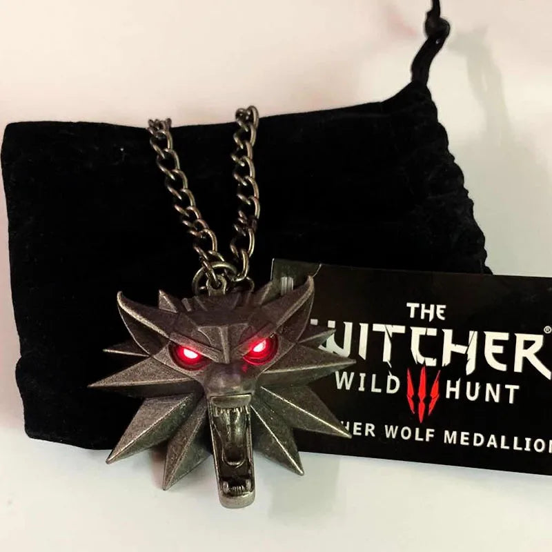 THE WITCHER 3 *LED* WOLF NECKLACE